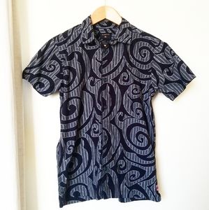 Quicksilver Boys Tribal Hawaiin Button Down Shirt